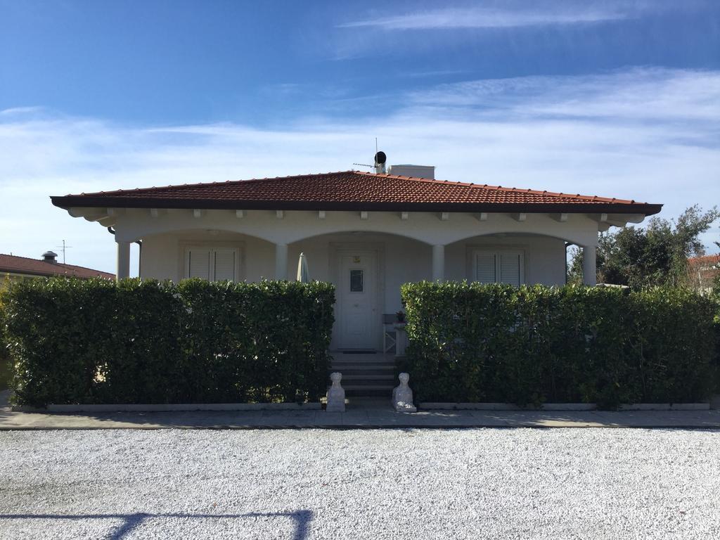 Danio Beach House Lido di Camaiore Exterior foto